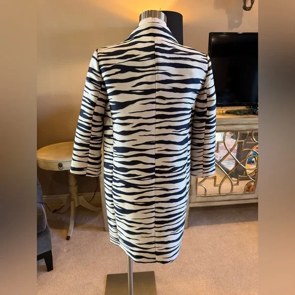 Ann Taylor Coat (Size Small) NWOT - Picture 3 of 4